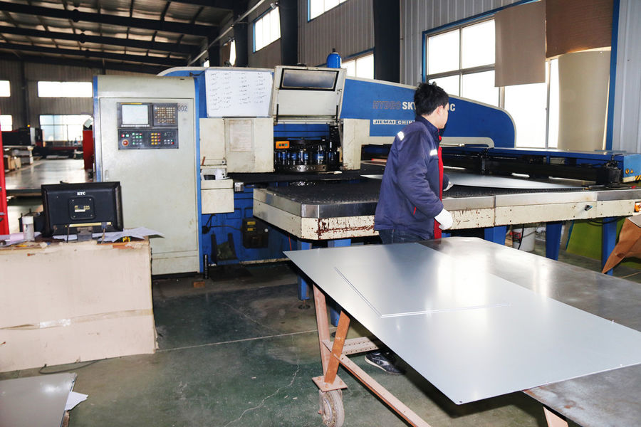 Cangzhou Zonpe Metal Products Co., Ltd. linea di produzione del produttore